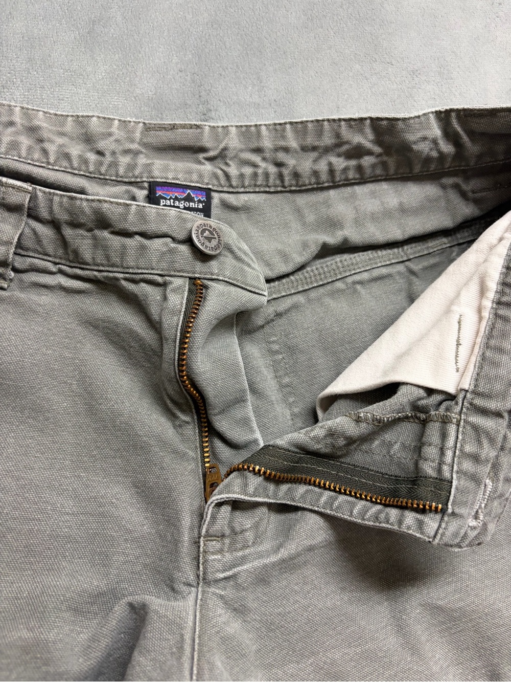 Patagonia Womens Shorts 8 Gray Organic Cotton Hiking Outdoor Utility Gorpcore - Picture 5 of 16
